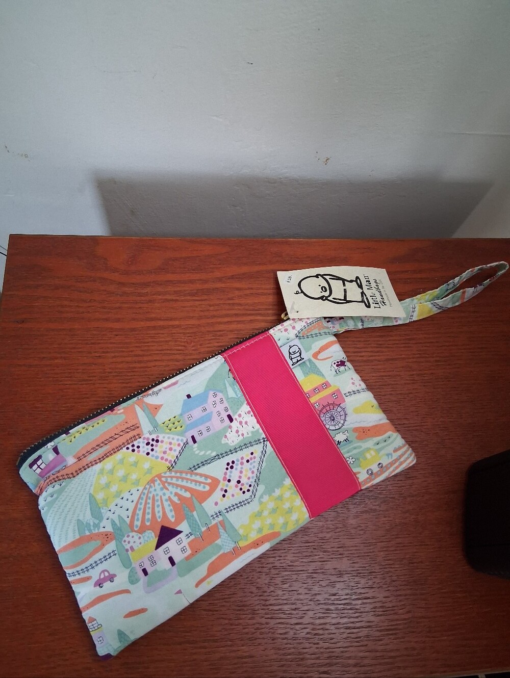 Little Man Handbags Farm Village Print Fabric Wristlet with Pink Trim, Zipper